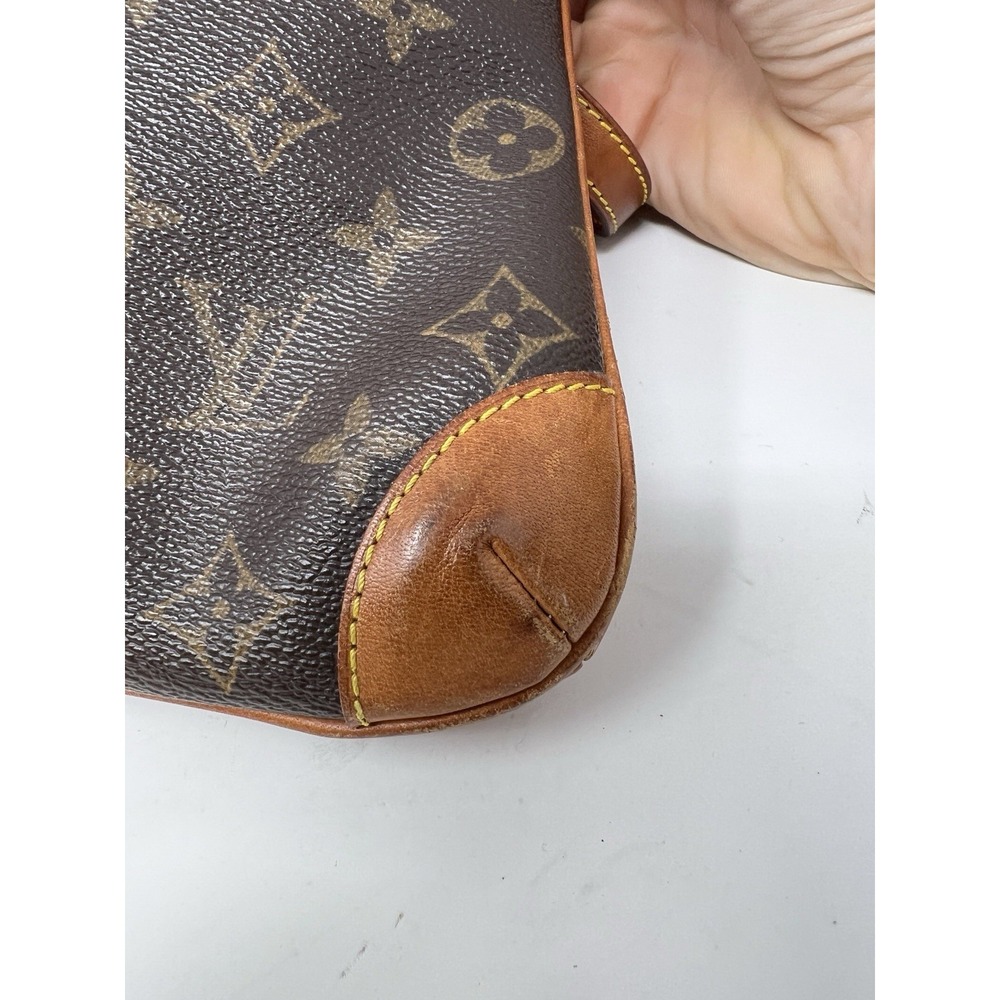 Louis Vuitton Coussin GM Monogram Tote Shoulder Purse Hobo Handbag Purse‎ - Picture 3 of 16
